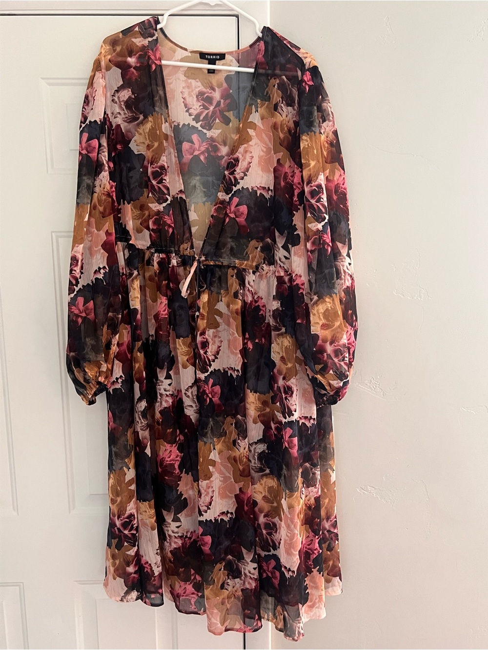 torrid Floral Sheer tie cover up in Pink, blue & Brown